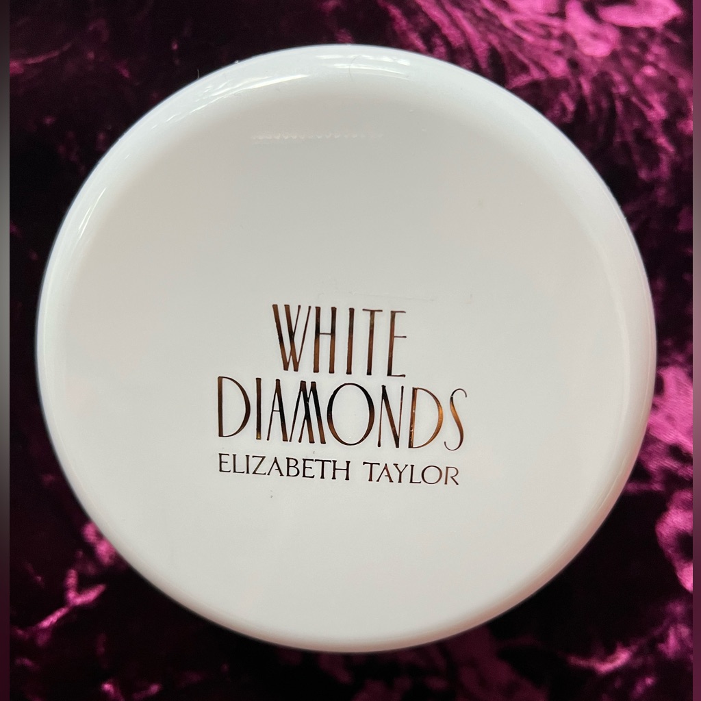 Vtg White Diamonds Powder By Elizabeth Taylor